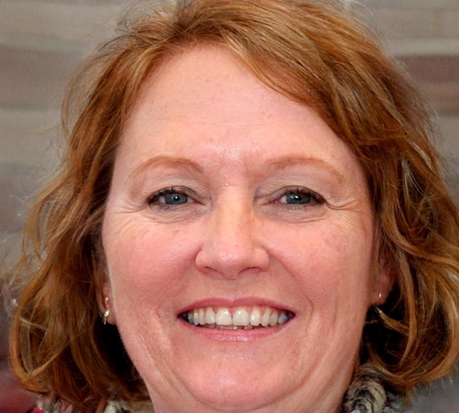 Marlene Kessler, Leitende Finanzanalystin